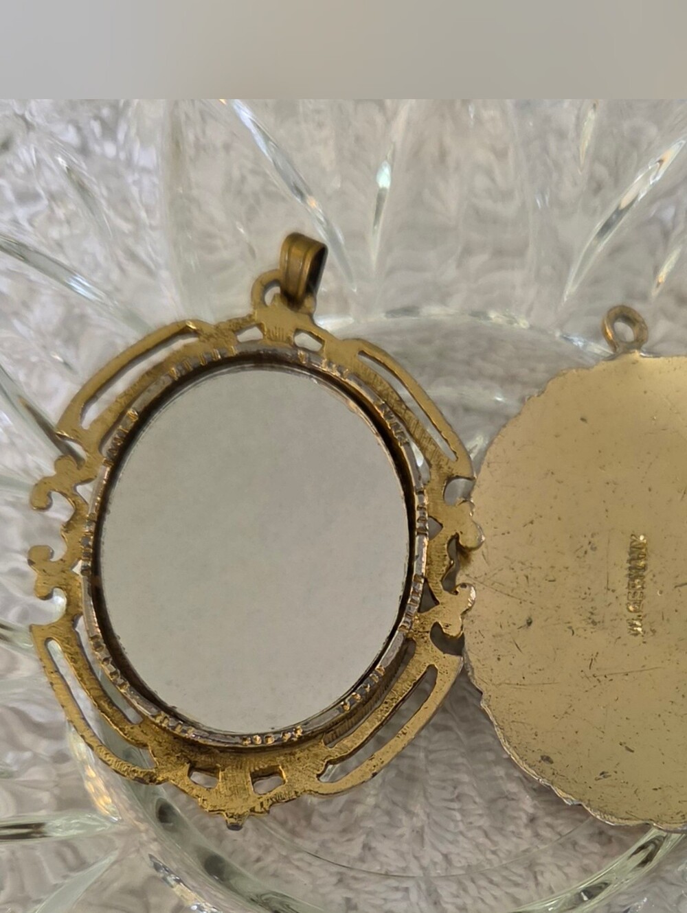 Vtg Mid Century Pendant Lot 2pc Dome Cameo W Germany Damascene Style Floral - Picture 2 of 7